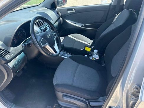 Used 2012 Hyundai Accent GS FWD image 9