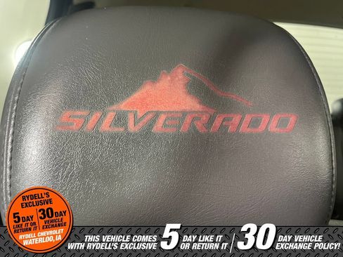 Used 2004 Chevrolet Silverado 2500 LT AWD/4WD image 27