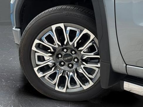 Used 2025 GMC Sierra 1500 Denali Ultimate AWD/4WD image 39