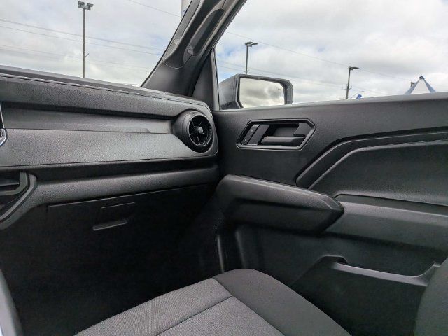 Used 2025 Chevrolet Colorado W/T w/ WT Custom Package RWD image 17