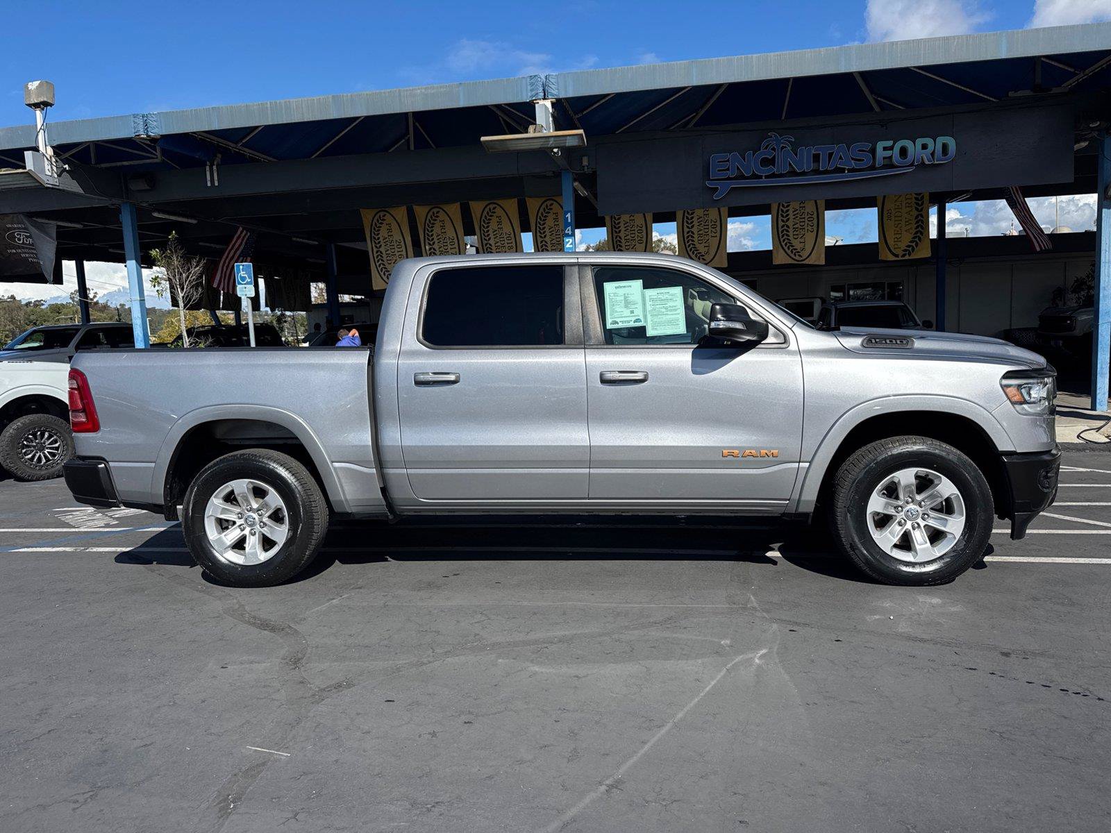 Used 2021 RAM 1500 Laramie AWD/4WD image 7