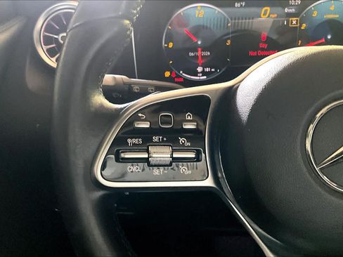 Used 2021 Mercedes-Benz GLA 250 4MATIC w/ Premium Package image 22