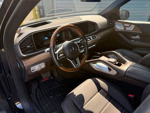 Used 2021 Mercedes-Benz GLE 450 4MATIC image 8