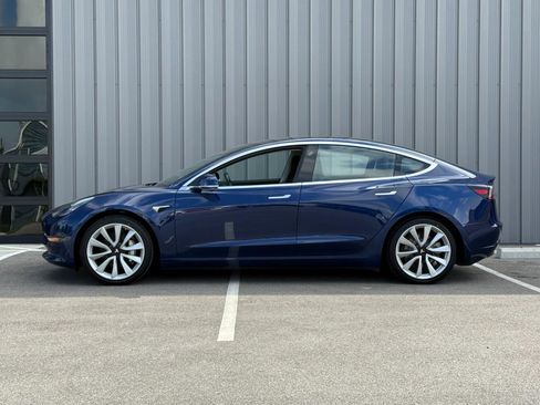 Used 2018 Tesla Model 3 Performance AWD/4WD image 2