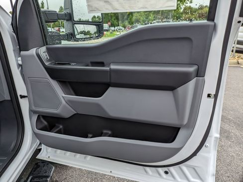 New 2025 Ford F550 4x4 Crew Cab Super Duty w/ XL Chrome Package image 39