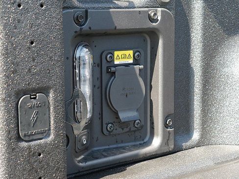 New 2025 Ford Maverick Lobo image 35