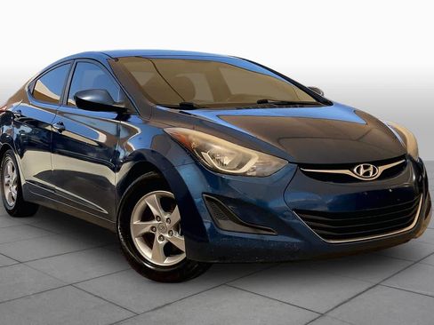Used 2014 Hyundai Elantra SE FWD image 2