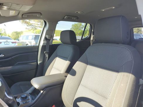Used 2023 GMC Acadia SLE w/ Driver Convenience Package AWD/4WD image 10