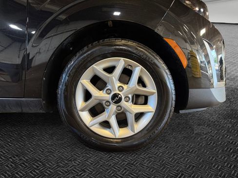 Certified 2023 Kia Soul S FWD image 11