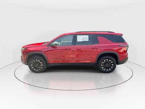 Used 2025 Chevrolet Traverse Z71 w/ Driver Confidence Package AWD/4WD image 5