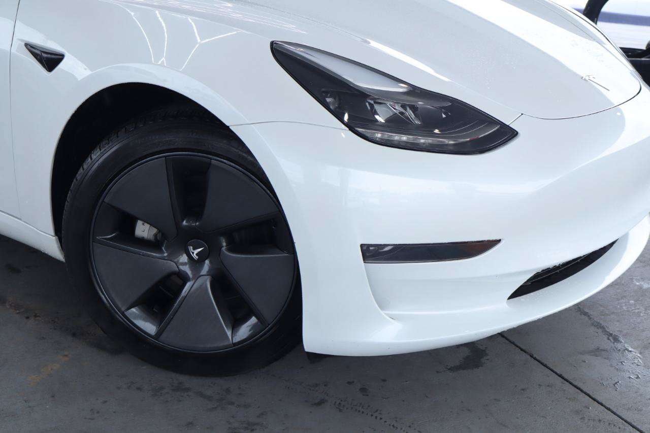 Used 2023 Tesla Model 3 Standard Range RWD image 4