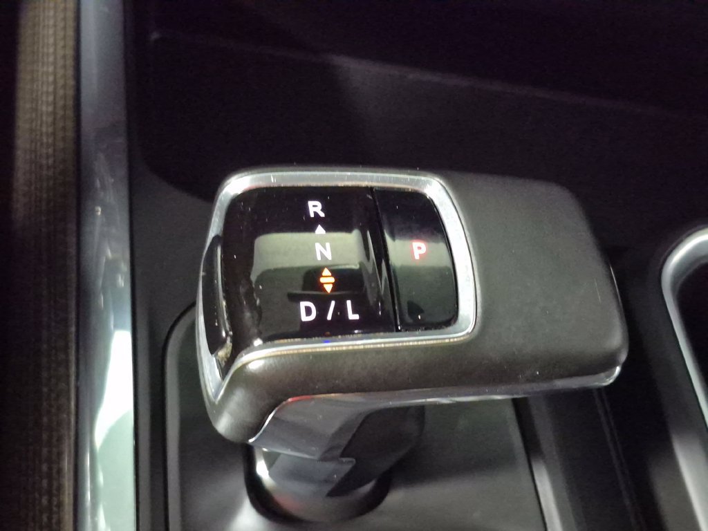Used 2025 Chevrolet Silverado 1500 LT Trail Boss w/ Convenience Package II AWD/4WD image 19