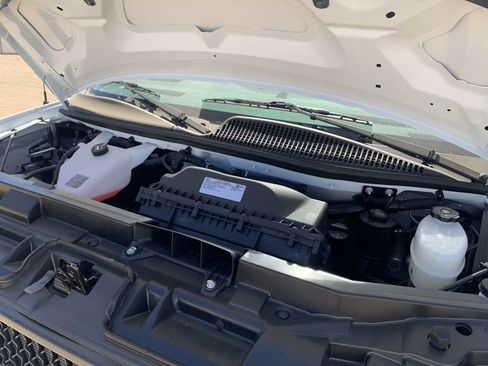 New 2026 Chevrolet Express 2500 RWD image 28