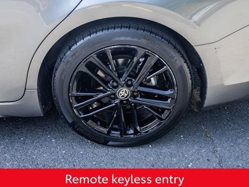 Used 2025 Toyota Camry SE FWD image 16