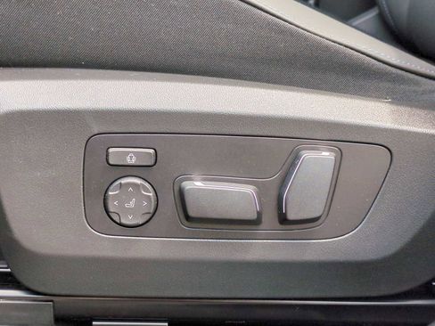 New 2025 BMW X3 xDrive30i w/ Premium Package image 18