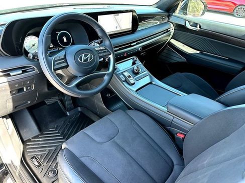 Used 2025 Hyundai Palisade Calligraphy image 12