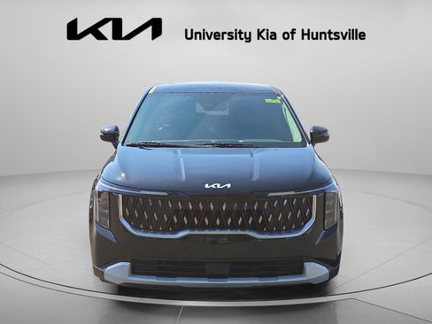 New 2026 Kia Carnival FWD image 2