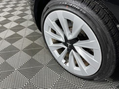 Used 2023 Tesla Model 3 Standard Range RWD image 9