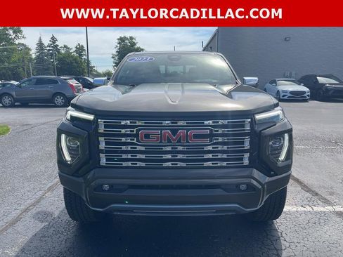 Used 2023 GMC Canyon Denali AWD/4WD image 3