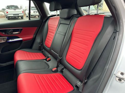 Used 2024 Mercedes-Benz GLC 43 AMG 4MATIC image 28