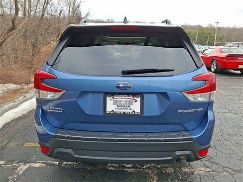 Used 2024 Subaru Forester Premium image 23