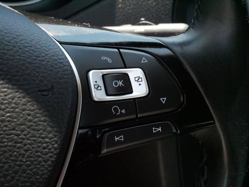 Used 2018 Volkswagen Jetta SE FWD image 25