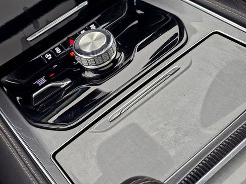 Used 2022 Jeep Wagoneer Series I image 38