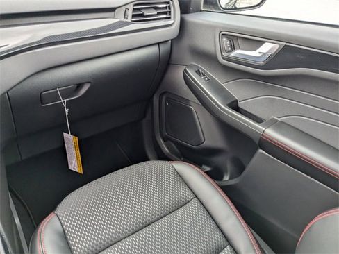 Used 2024 Ford Escape ST-Line Elite image 17