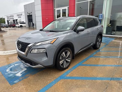 Used 2023 Nissan Rogue SL w/ SL Premium Package FWD image 1