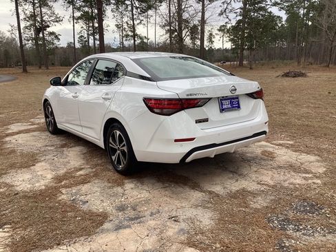 Used 2023 Nissan Sentra SV image 3