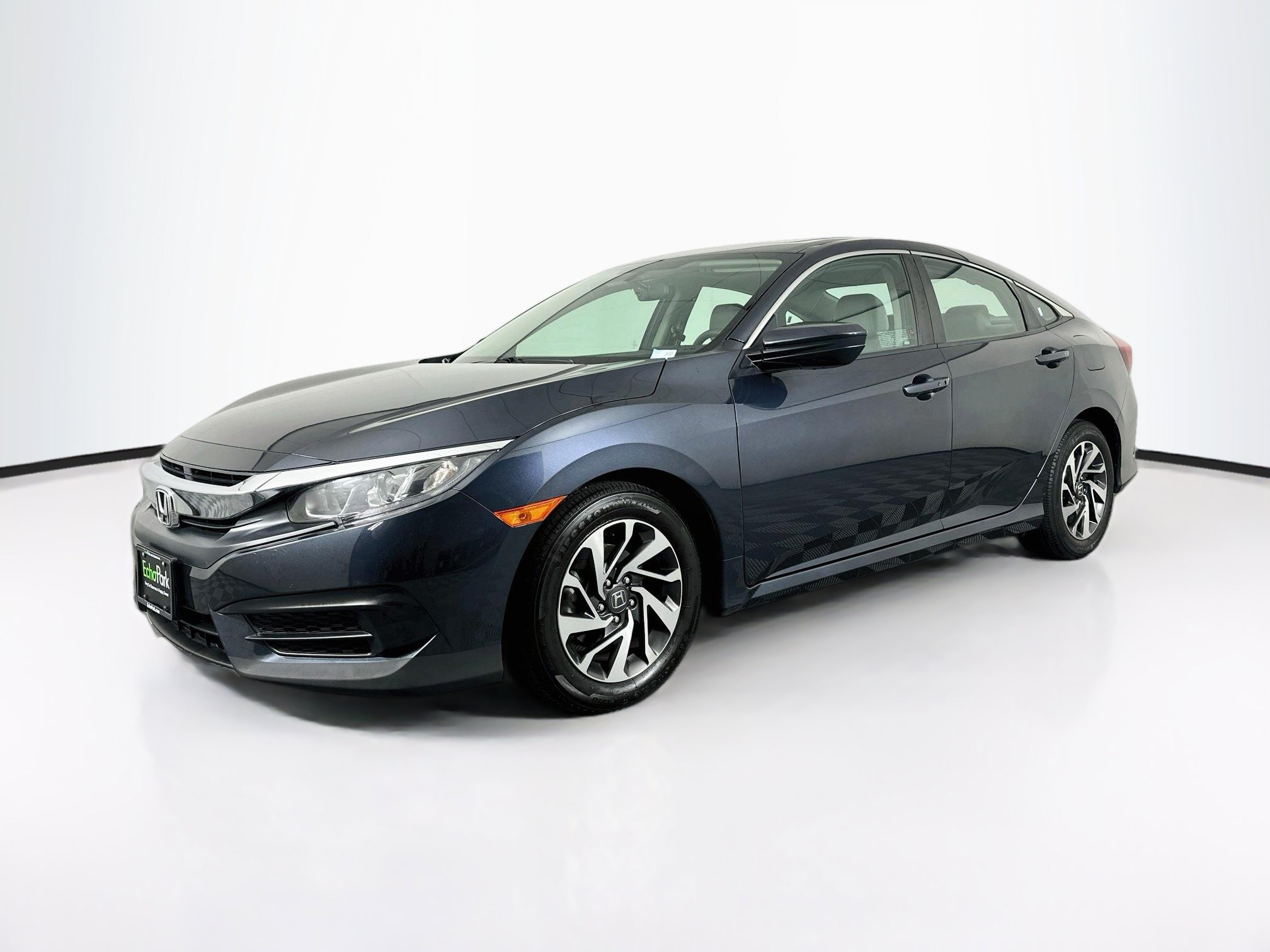 Used 2018 Honda Civic EX image 3