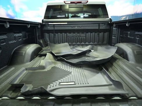 Used 2022 GMC Sierra 2500 SLT w/ SLT Convenience Package image 20