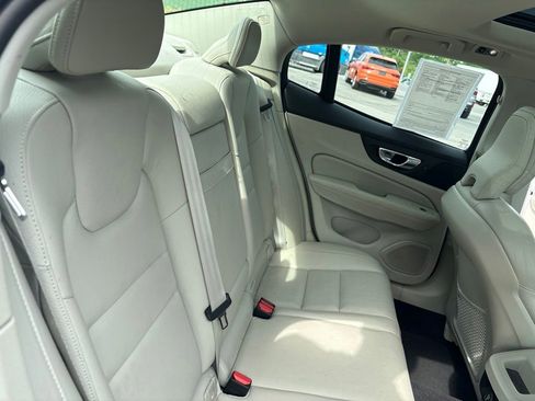 Used 2019 Volvo S60 T6 Momentum w/ Premium Package AWD/4WD image 33