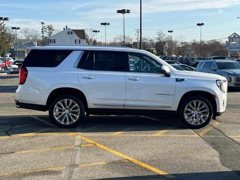 Used 2022 GMC Yukon Denali w/ Denali Premium Package image 7