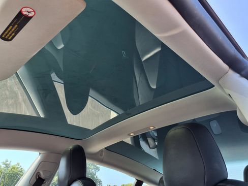 Used 2019 Tesla Model 3 AWD/4WD image 22