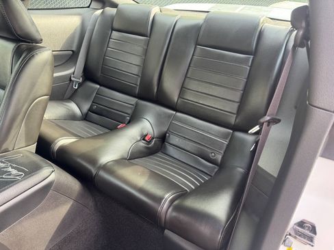 Used 2007 Ford Mustang Shelby GT500 RWD image 13