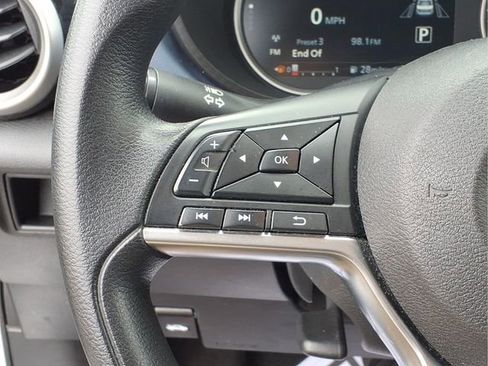 Used 2023 Nissan Versa SV image 13