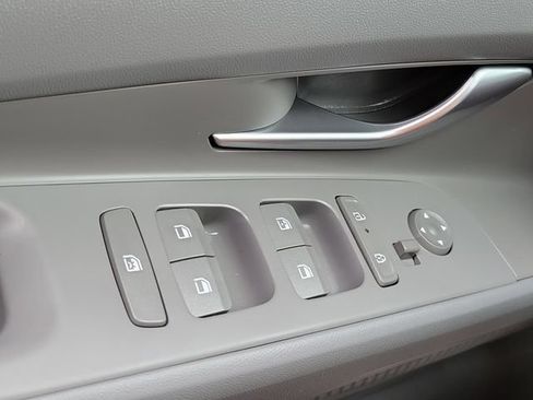 New 2026 Hyundai Elantra Sport FWD image 18