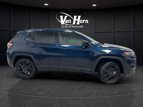 New 2026 Jeep Compass Latitude AWD/4WD image 8