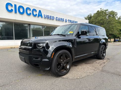 Used 2025 Land Rover Defender 130 V8 AWD/4WD image 1