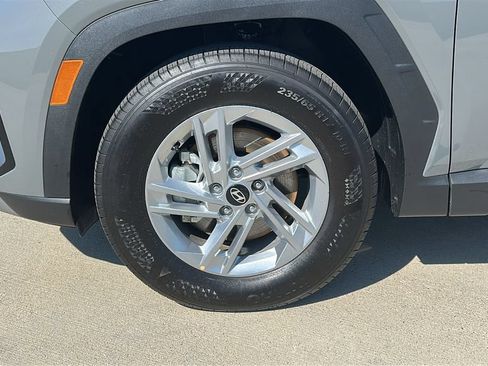 Certified 2026 Hyundai Tucson SE FWD image 6