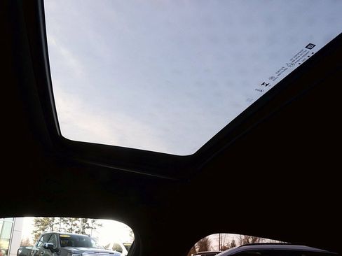 Used 2024 Buick Envista Avenir image 28