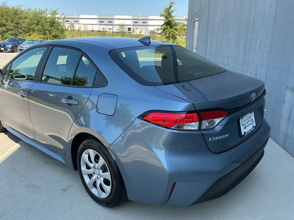 Used 2026 Toyota Corolla LE FWD image 7