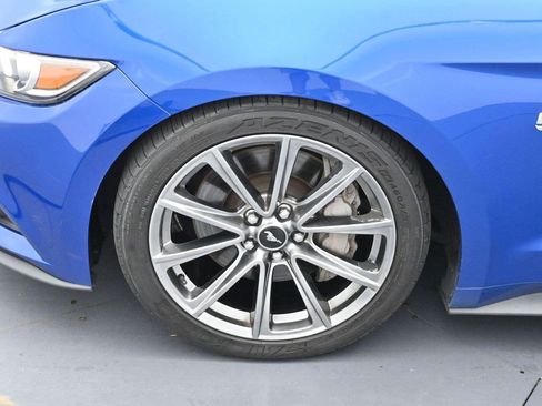 Used 2017 Ford Mustang GT Premium RWD image 30