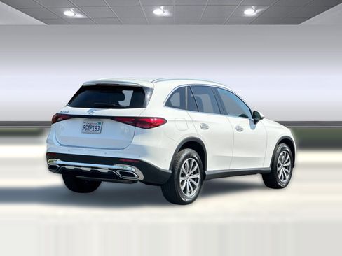 Used 2023 Mercedes-Benz GLC 300 image 8