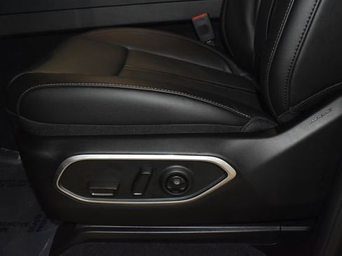 New 2026 Jeep Grand Wagoneer 4WD image 11