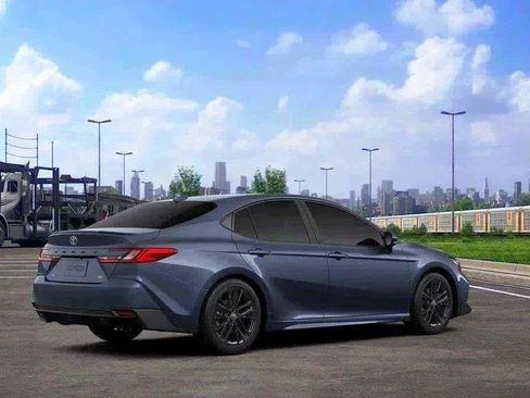 New 2026 Toyota Camry SE FWD image 10