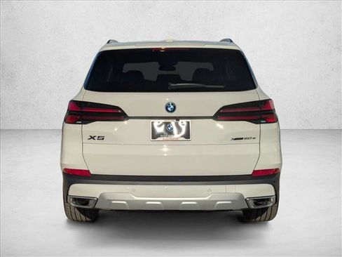 New 2026 BMW X5 xDrive50e w/ Climate Comfort Package image 8