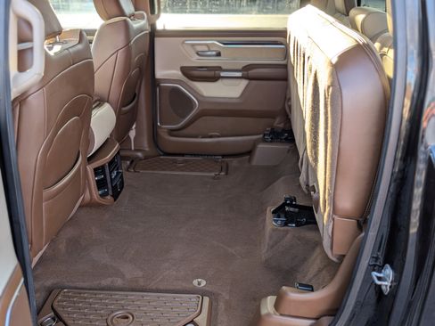 Used 2021 RAM 1500 Laramie image 41