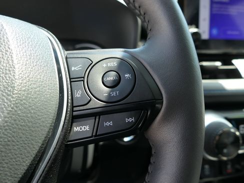 Used 2024 Toyota RAV4 SE w/ Convenience Package AWD/4WD image 16